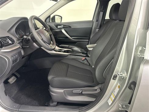 New 2025 Mitsubishi Eclipse Cross LE image 18