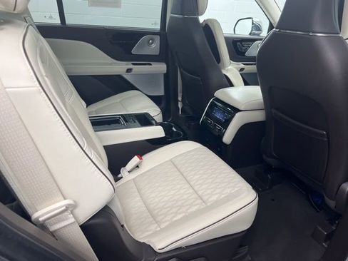 Used 2022 Lincoln Aviator Black Label AWD/4WD image 28