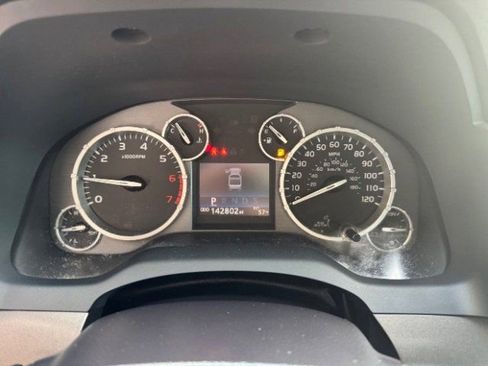 Used 2015 Toyota Tundra SR5 w/ SR5 Upgrade Package image 27