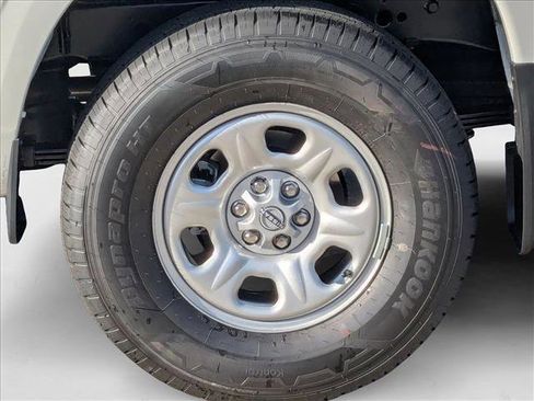 New 2026 Nissan Frontier S image 9