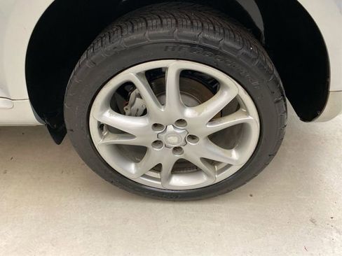 Used 2006 Porsche Cayenne S image 18