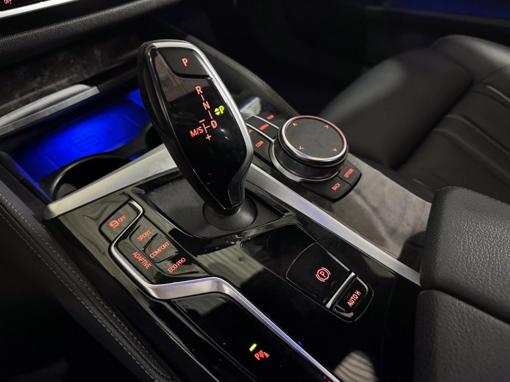 Used 2023 BMW M550i xDrive AWD/4WD image 39