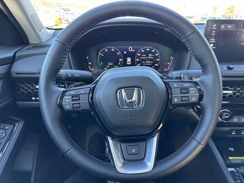 Used 2025 Honda Accord Touring image 14
