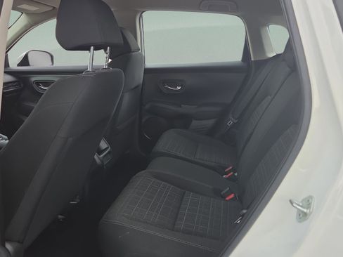 Used 2024 Honda HR-V LX image 11
