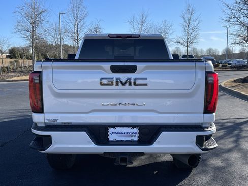 Used 2024 GMC Sierra 3500 Denali Ultimate image 8