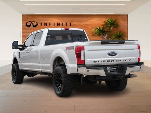 Used 2019 Ford F250 Lariat w/ Lariat Ultimate Package image 5