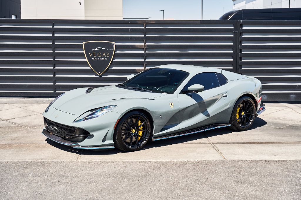 Used 2023 Ferrari 812 GTS RWD image 5