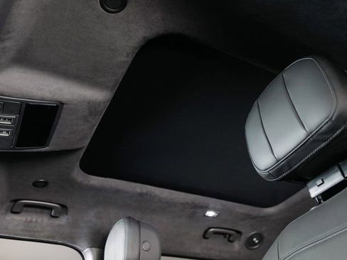 New 2026 Land Rover Defender 130 V8 image 21