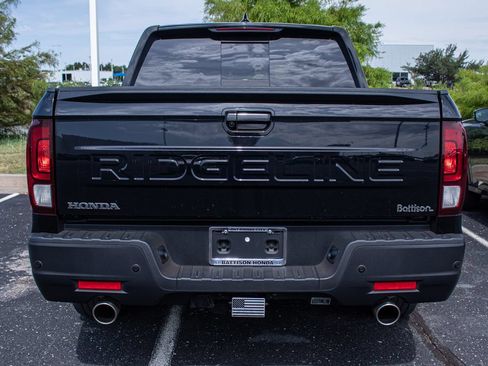 Used 2024 Honda Ridgeline Black Edition image 5