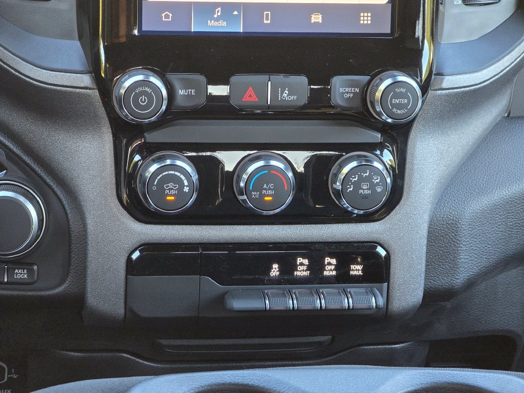 New 2027 RAM 1500 Warlock AWD/4WD image 32