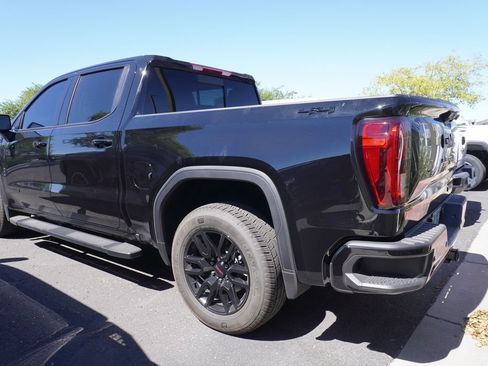 Used 2025 GMC Sierra 1500 Elevation w/ Elevation Premium Package AWD/4WD image 7