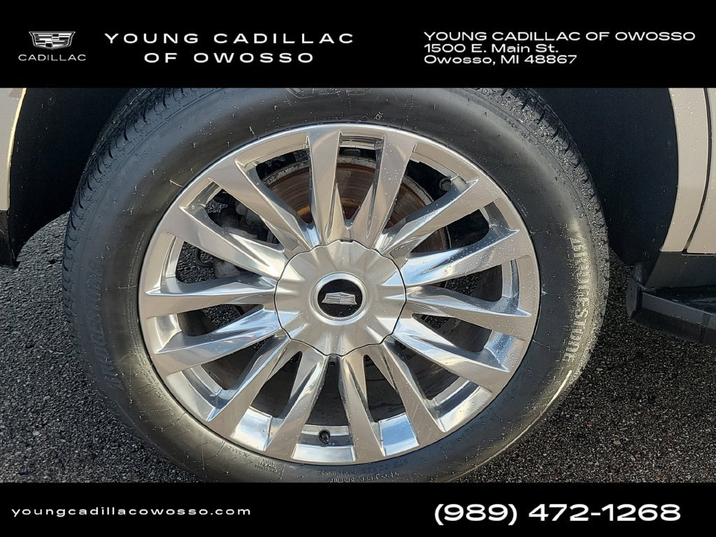 Used 2023 Cadillac Escalade Premium Luxury w/ LPO, Illumination Package AWD/4WD image 31