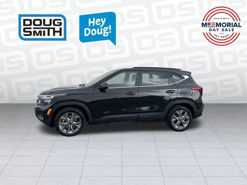 Used 2024 Kia Seltos S AWD/4WD image 2