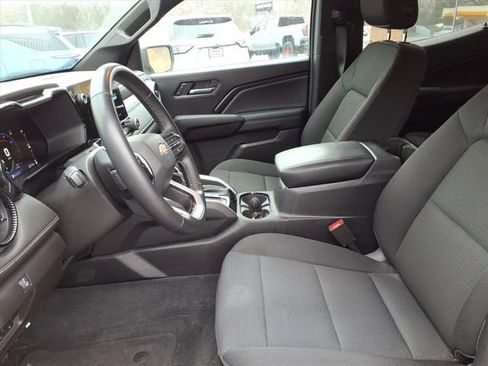 Used 2023 Chevrolet Colorado LT w/ LT Convenience Package image 5