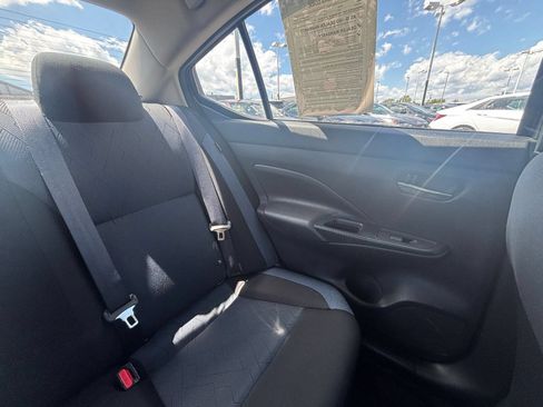 Used 2025 Nissan Versa SV FWD image 34