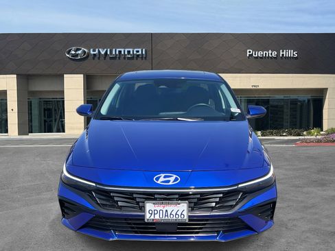 Certified 2024 Hyundai Elantra SEL w/ Convenience Package image 2
