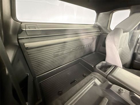 Certified 2025 Toyota Tacoma SR RWD image 33