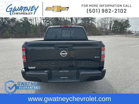 Used 2022 Nissan Frontier SV image 6