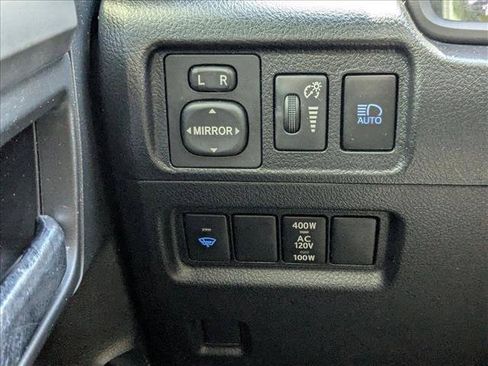 Used 2020 Toyota 4Runner SR5 AWD/4WD image 14