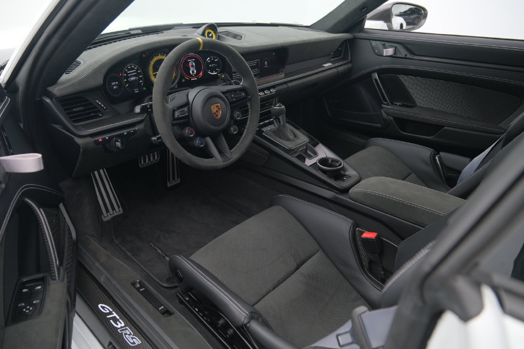 Used 2025 Porsche 911 GT3 RS RWD image 33