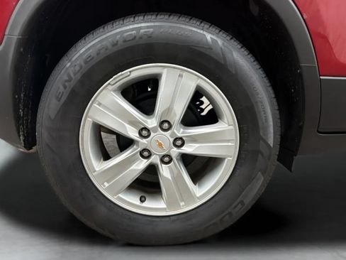 Used 2015 Chevrolet Trax LT w/ LT Plus Package FWD image 28