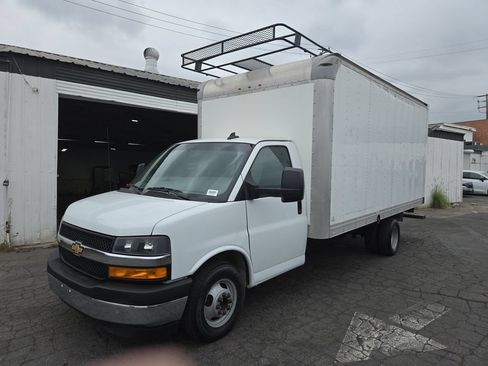 Used 2021 Chevrolet Express 3500 w/ Power Convenience Package RWD image 8