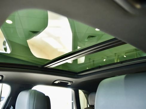 Used 2024 Audi Q3 2.0T Premium image 17