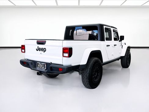 Used 2023 Jeep Gladiator Sport AWD/4WD image 4