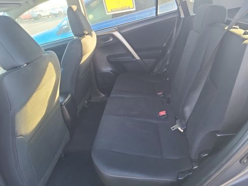 Used 2015 Toyota RAV4 XLE image 24