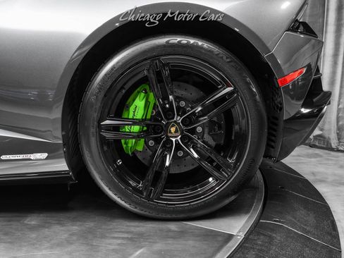 Used 2022 Lamborghini Huracan EVO RWD image 44