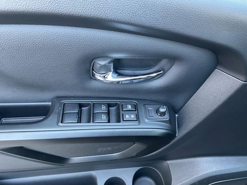 Used 2024 Nissan Titan PRO-4X w/ Off Road Protection Package image 11