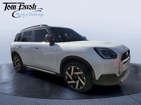 Certified 2025 MINI Cooper Countryman S image 1