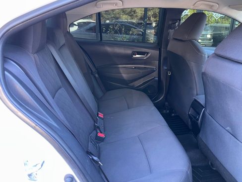 Used 2020 Toyota Corolla LE w/ Carpet Mat Package (TMS) image 18