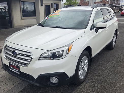 Used 2015 Subaru Outback 2.5i Premium AWD/4WD image 1
