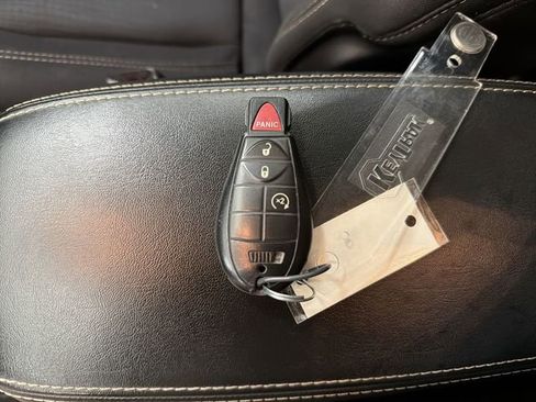 Used 2016 Jeep Cherokee Latitude w/ Safety/Convenience Group image 31