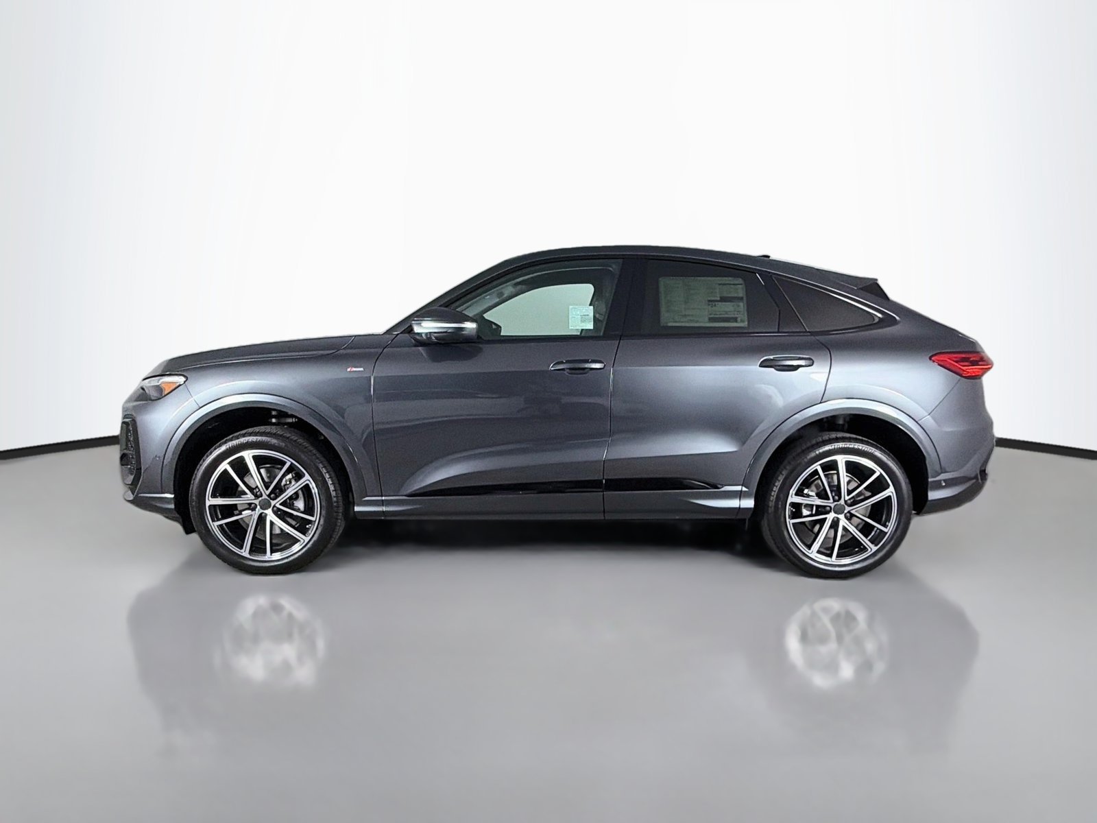 New 2026 Audi Q5 Premium Plus AWD/4WD image 4