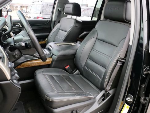 Used 2017 GMC Yukon XL Denali w/ Open Road Package AWD/4WD image 23
