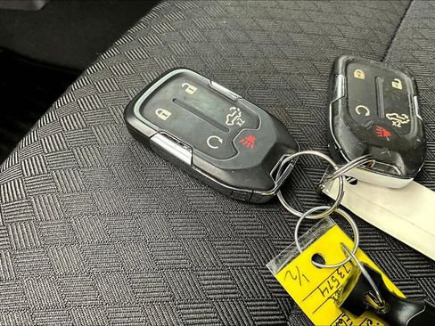 Used 2022 GMC Sierra 1500 Elevation image 11