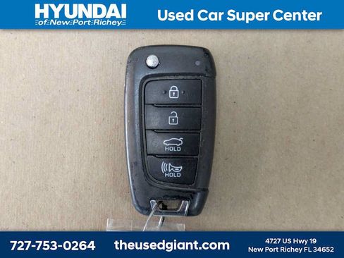 Used 2023 Hyundai Elantra SE w/ Cargo Package FWD image 29