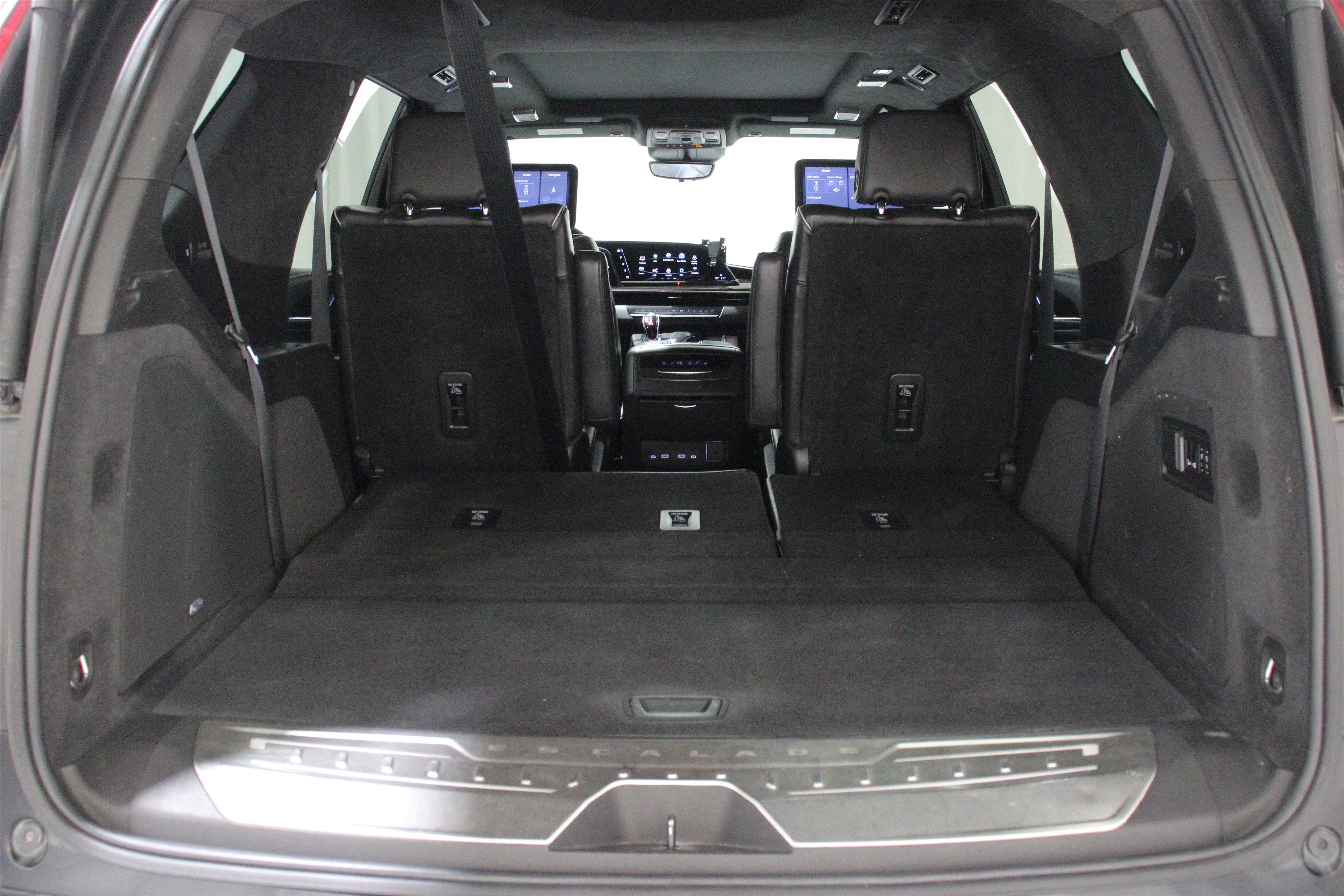 Used 2021 Cadillac Escalade Sport Platinum AWD/4WD image 28