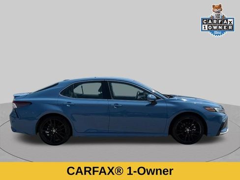Used 2024 Toyota Camry XSE FWD image 2