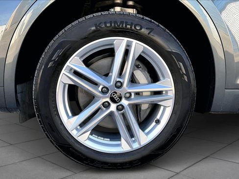 Used 2022 Audi Q5 e Premium Plus image 13