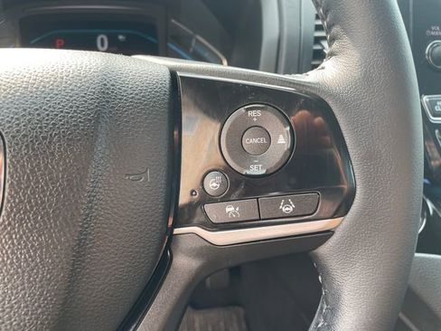 Used 2023 Honda Odyssey Elite image 36