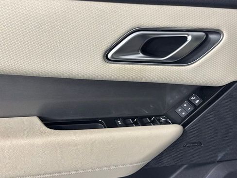 Certified 2020 Land Rover Range Rover Velar S image 12