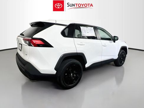 Used 2024 Toyota RAV4 LE FWD image 4