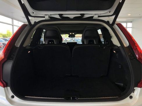 Used 2025 Volvo XC90 B6 Plus image 15