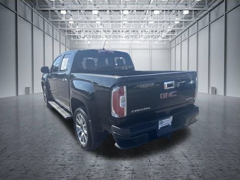 Used 2017 GMC Canyon Denali AWD/4WD image 3