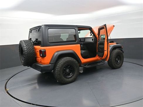 Used 2025 Jeep Wrangler Sport image 37