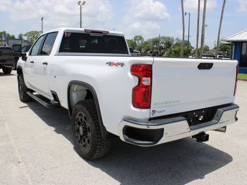 Used 2025 Chevrolet Silverado 2500 W/T w/ WT/CX Safety Package AWD/4WD image 8
