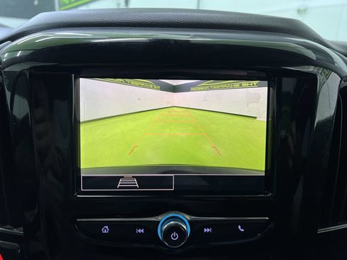 Used 2020 Chevrolet Traverse LS AWD/4WD image 23